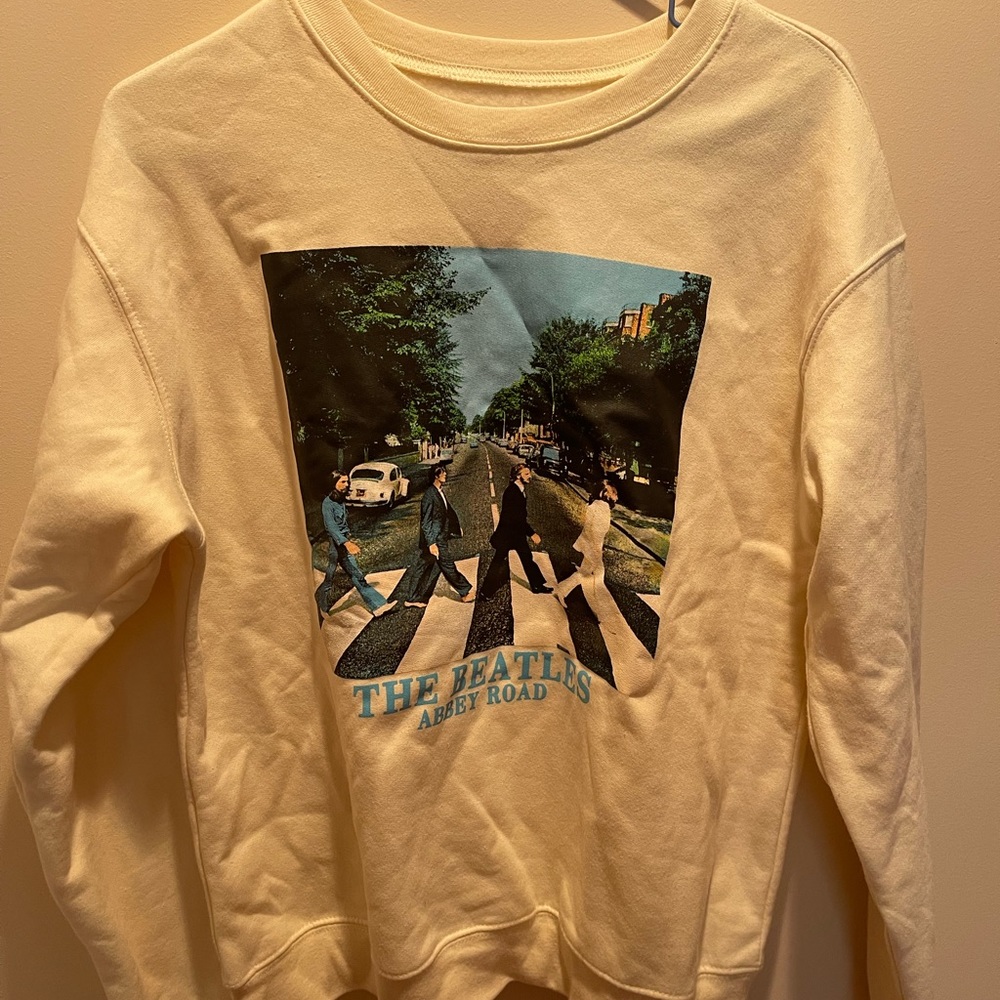 The Beatles | Abbey Road pullover sweater 🤍